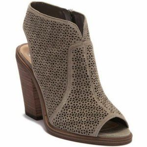 NWOB Vince Camuto Klova gray heeled sandals